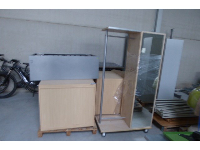 Partij diverse meubelen - afbeelding 1 van  2