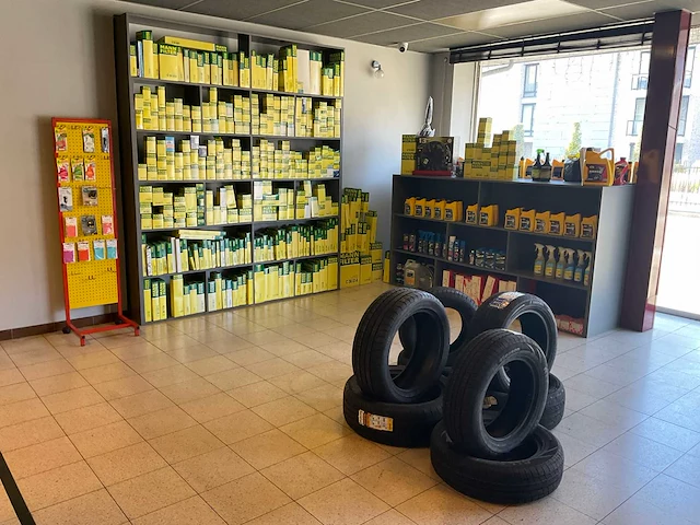 Partij diverse onderdelen - afbeelding 1 van  5