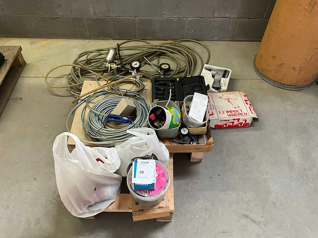 Partij diverse perslucht tools - afbeelding 1 van  6