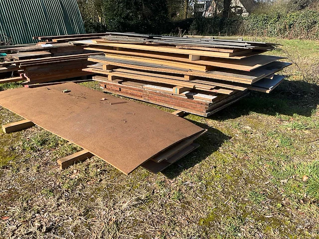 Partij diverse plaatmateriaal - afbeelding 1 van  9