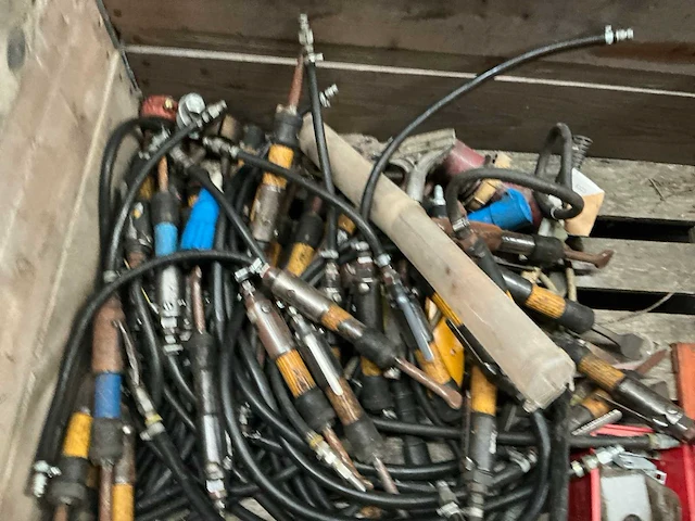 Partij diverse pneumatische gereedschappen - afbeelding 3 van  5