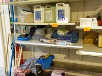 Partij diverse poetsproducten/poetsgerief - afbeelding 1 van  7