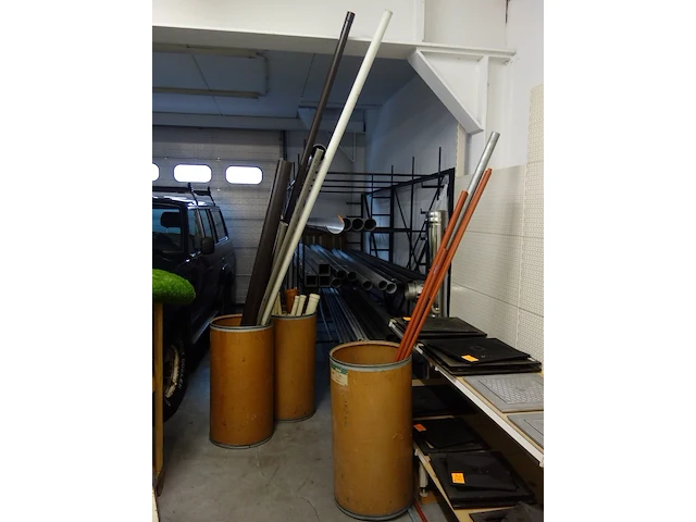 Partij diverse pvc buizen - afbeelding 1 van  4