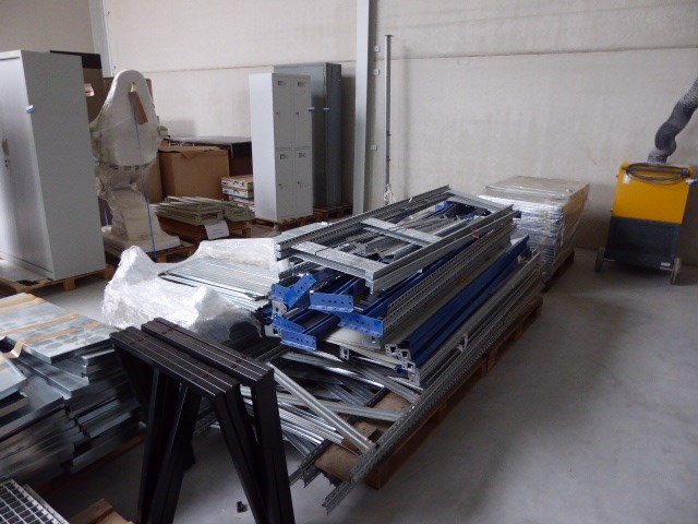 Partij diverse rektoebehoren - afbeelding 1 van  6