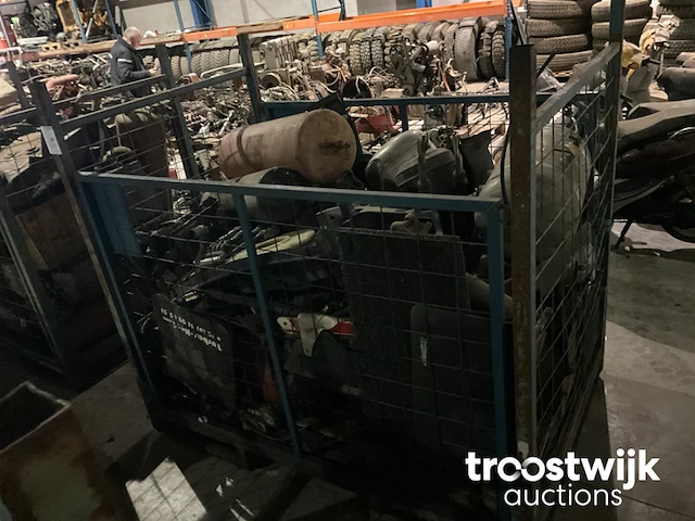 Partij diverse rollend materieel onderdelen - afbeelding 6 van  8