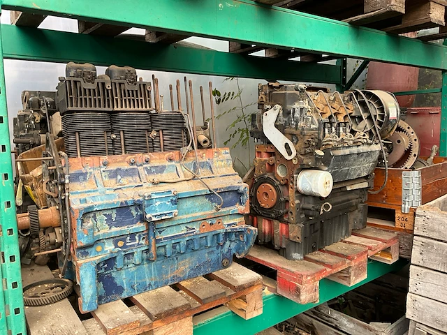 Partij diverse same tractor onderdelen - afbeelding 1 van  16