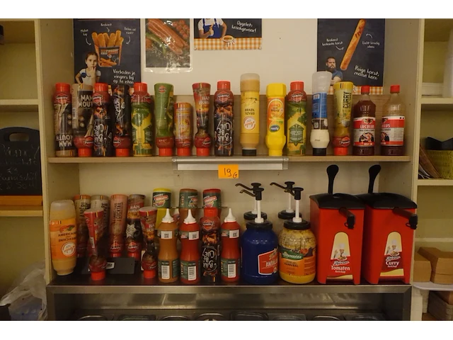 Partij diverse sauzen - afbeelding 1 van  5