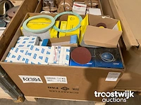 Partij diverse schuur- en polijstmaterialen - afbeelding 1 van  6