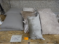 Partij diverse sierkussens - afbeelding 1 van  2