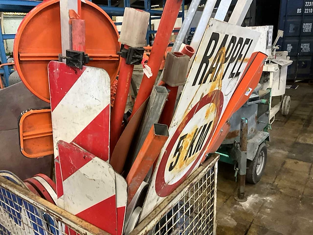 Partij diverse signalisatie - afbeelding 5 van  6