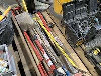 Partij diverse steelgereedschappen - afbeelding 1 van  2