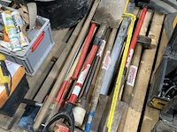 Partij diverse steelgereedschappen - afbeelding 2 van  2