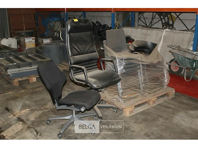 Partij diverse stoelen - afbeelding 1 van  4