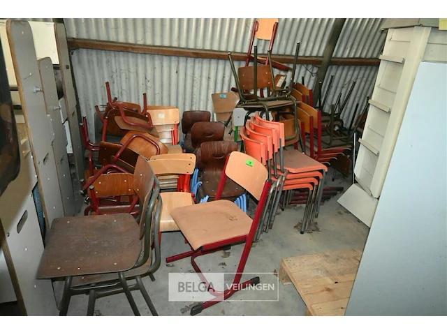 Partij diverse stoelen - afbeelding 1 van  7