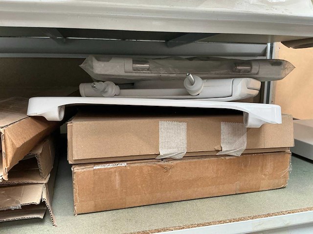 Partij diverse toiletzittingen - afbeelding 3 van  10