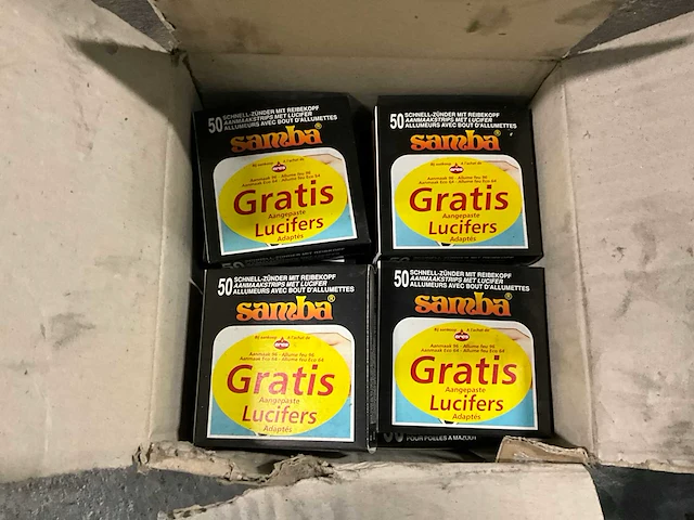 Partij diverse tuinbenodigdheden en onderhoudsproducten - afbeelding 7 van  12