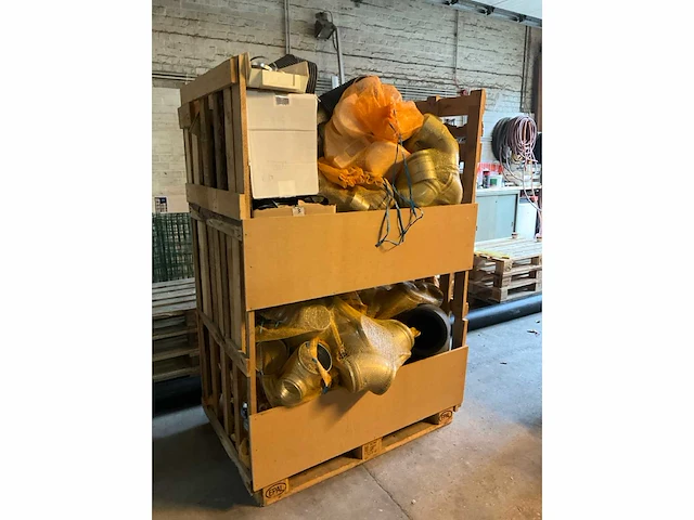 Partij diverse ventilatie materialen - afbeelding 2 van  6