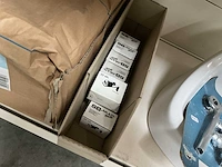 Partij diverse verlichting, elektra en sanitair - afbeelding 29 van  44