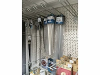 Partij diverse verlichting, elektra en sanitair - afbeelding 32 van  44