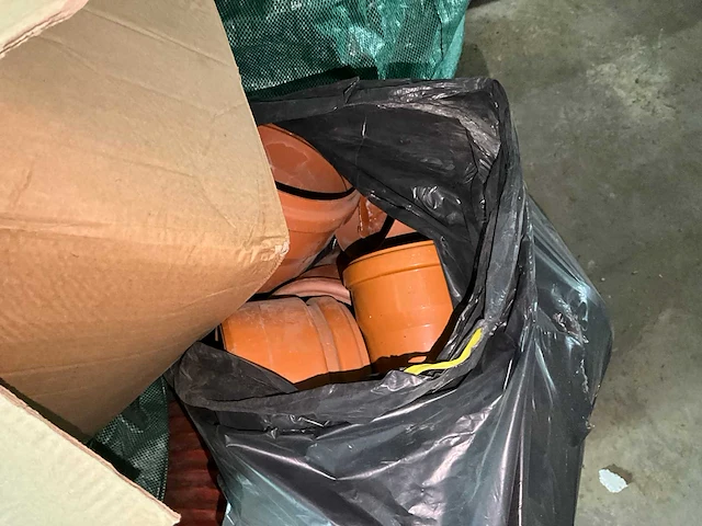 Partij diverse waterafvoergoederen - afbeelding 7 van  10
