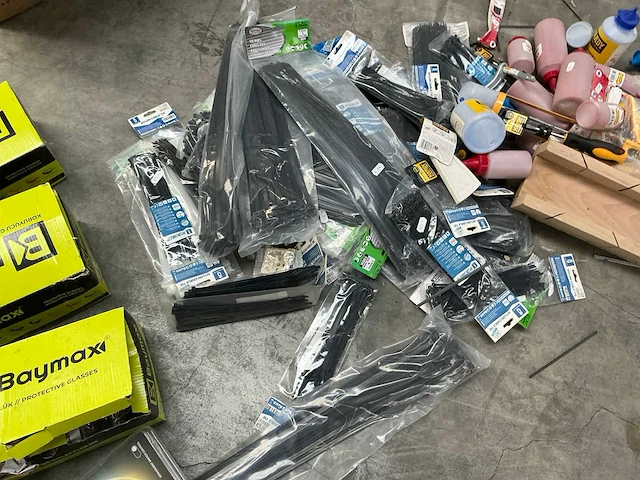 Partij diverse werkmaterialen - afbeelding 6 van  9