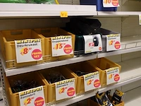 Partij diverse zonnebrillen en werkmateriaal - afbeelding 1 van  4