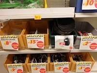 Partij diverse zonnebrillen en werkmateriaal - afbeelding 3 van  4
