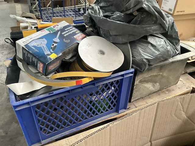 Partij diversen op pallet - afbeelding 17 van  27