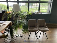 Partij diversen waaronder bureau en metalen kast - afbeelding 5 van  6