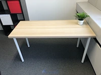 Partij diversen waaronder tafel en opbergkast - afbeelding 1 van  6