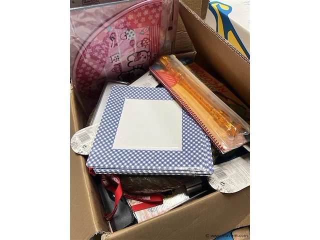 Partij diversen, wo. borden, tassen enz. - afbeelding 4 van  5