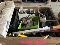 Partij diversen, wo. gereedschap enz. , (zonder pallet)