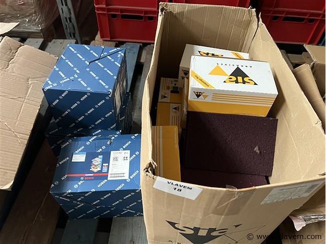 Partij diversen, wo. get. bosch, (zonder pallet) - afbeelding 1 van  3