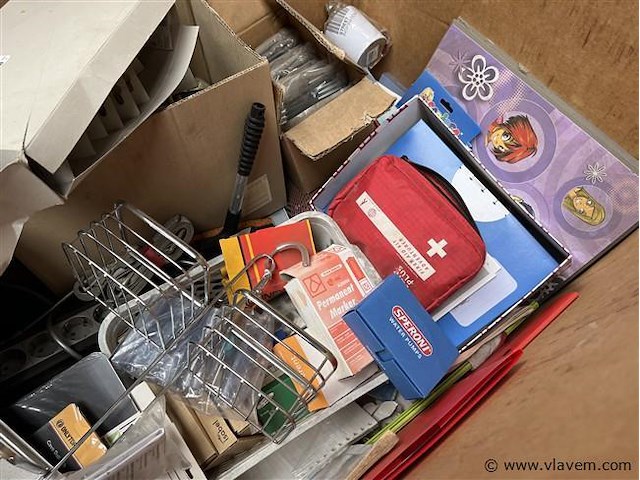 Partij diversen, (zonder pallet) - afbeelding 3 van  4