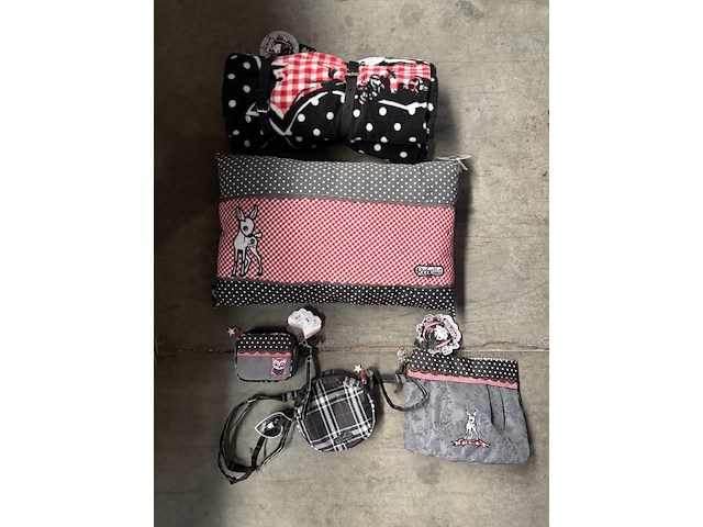 Partij diversen - afbeelding 1 van  4