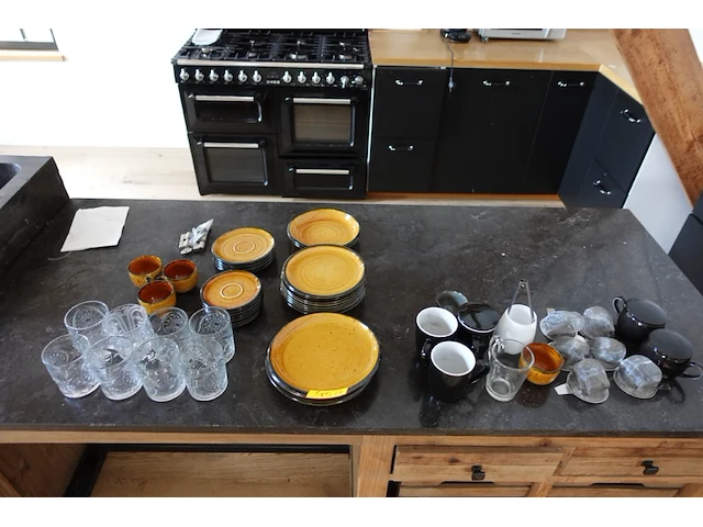 Partij diversen - afbeelding 1 van  11