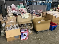 Partij diversen - afbeelding 1 van  21