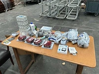 Partij doe het zelf materiaal - afbeelding 1 van  16