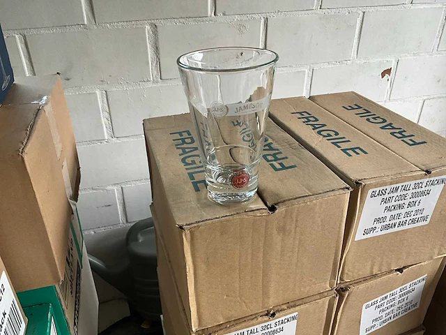 Partij drinkglazen sterke drank glas (1080x) - afbeelding 1 van  11