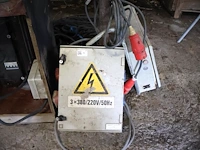 Partij electriciteit - afbeelding 3 van  5