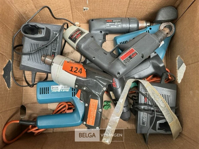 Partij electrische gereedschappen - afbeelding 1 van  3