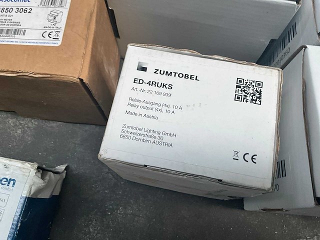 Partij elektra en diversen - afbeelding 2 van  44