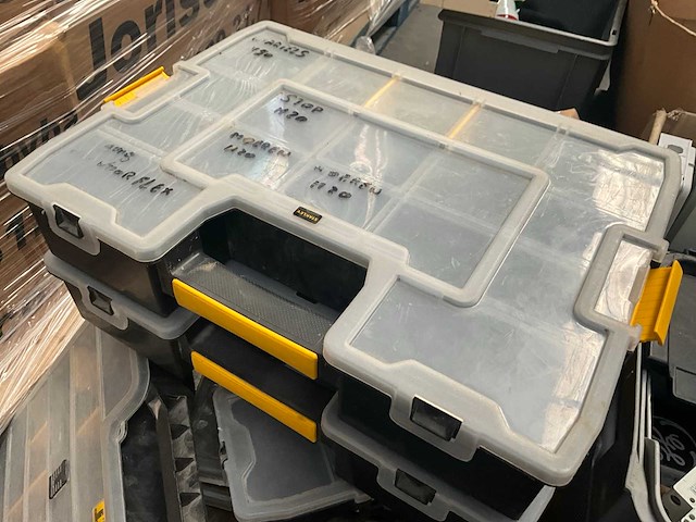 Partij elektra en diversen - afbeelding 26 van  44