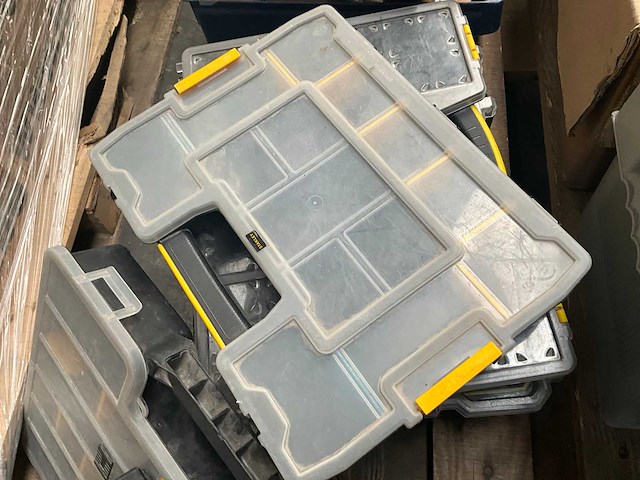 Partij elektra en diversen - afbeelding 27 van  44