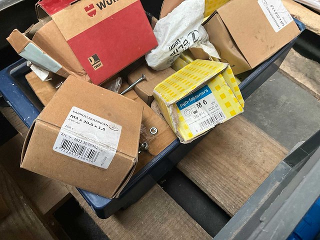 Partij elektra en diversen - afbeelding 36 van  44