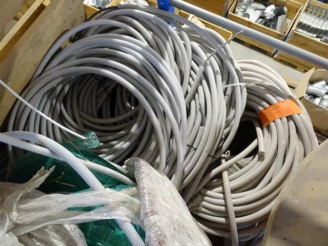 Partij elektriciteitskabels - afbeelding 5 van  5