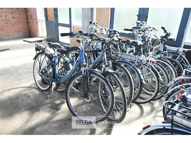 Partij elektrische fietsen - afbeelding 1 van  6