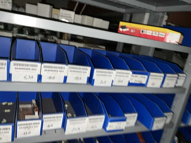 Partij elektrische onderdelen - afbeelding 10 van  20