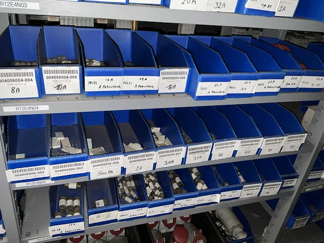 Partij elektrische onderdelen - afbeelding 11 van  20