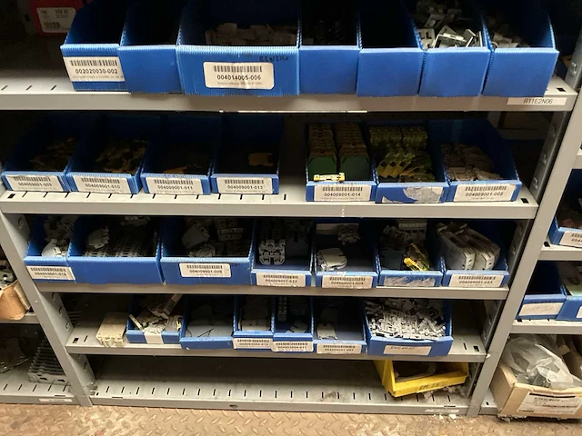 Partij elektrische onderdelen - afbeelding 17 van  20